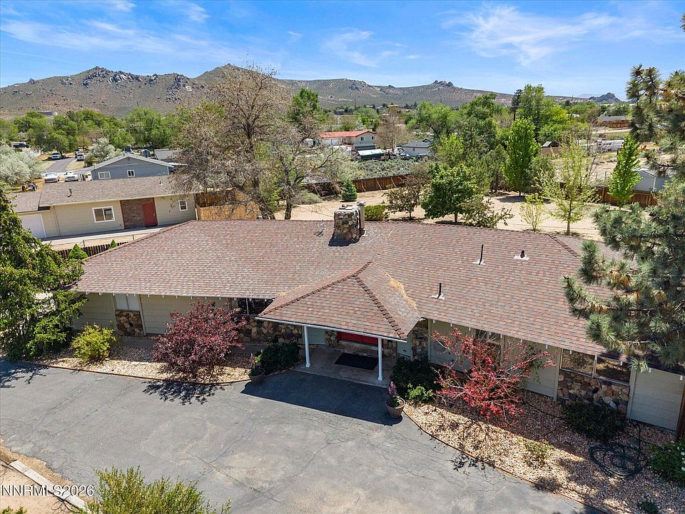 1st image of 1529 Valley View Dr