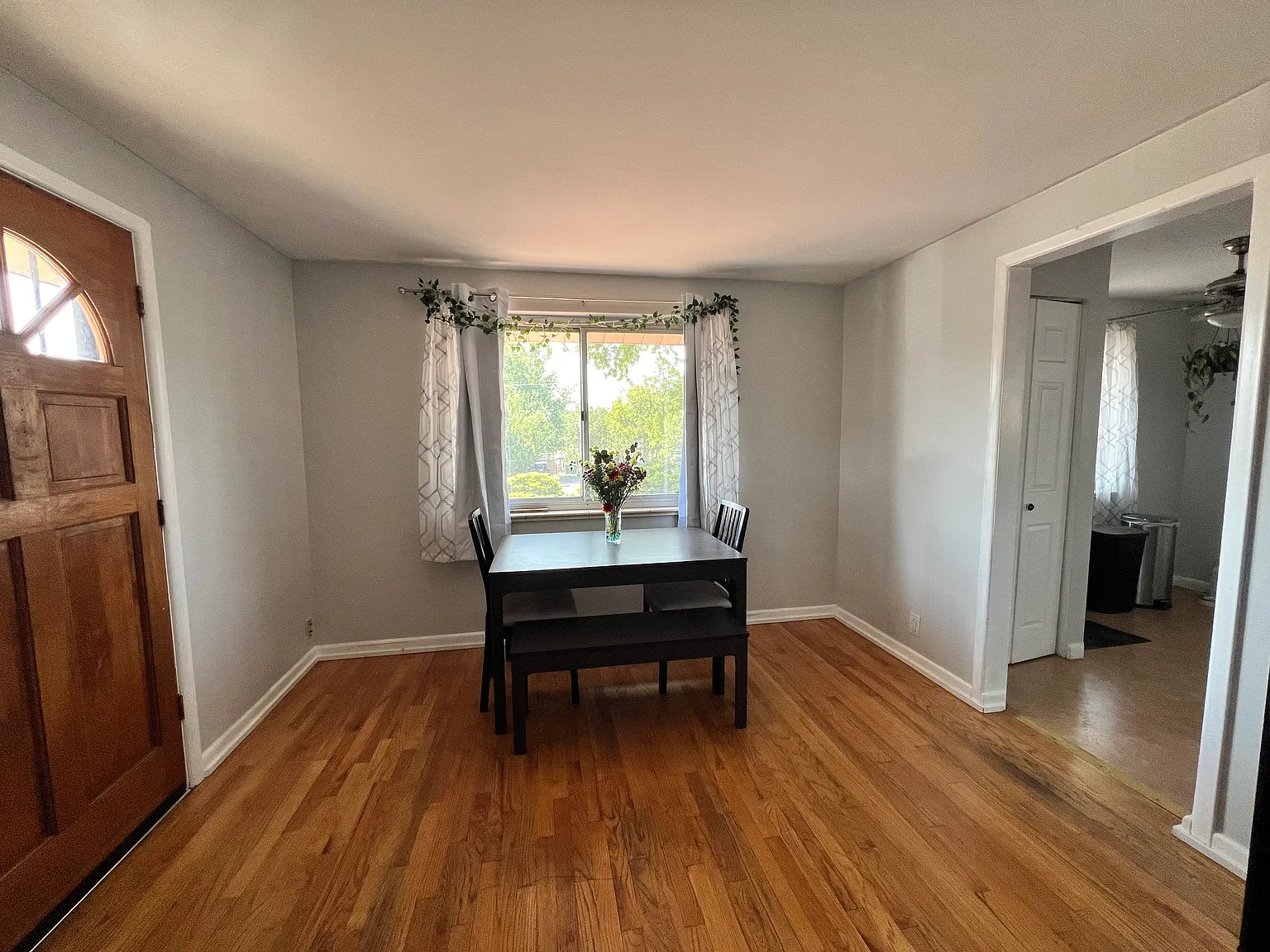 2 bed, 805 sqft, $2,150 — Photo 3