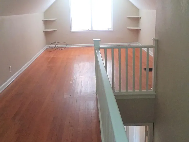 1621 Oliver Ave — Photo 14