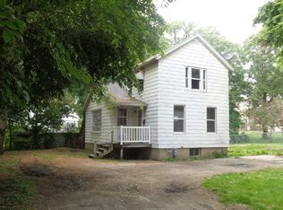 223-3 S Chestnut St, Kewanee, IL 61443