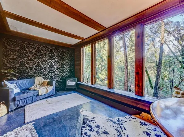 17200 Hale Rd, Volcano, CA 95689