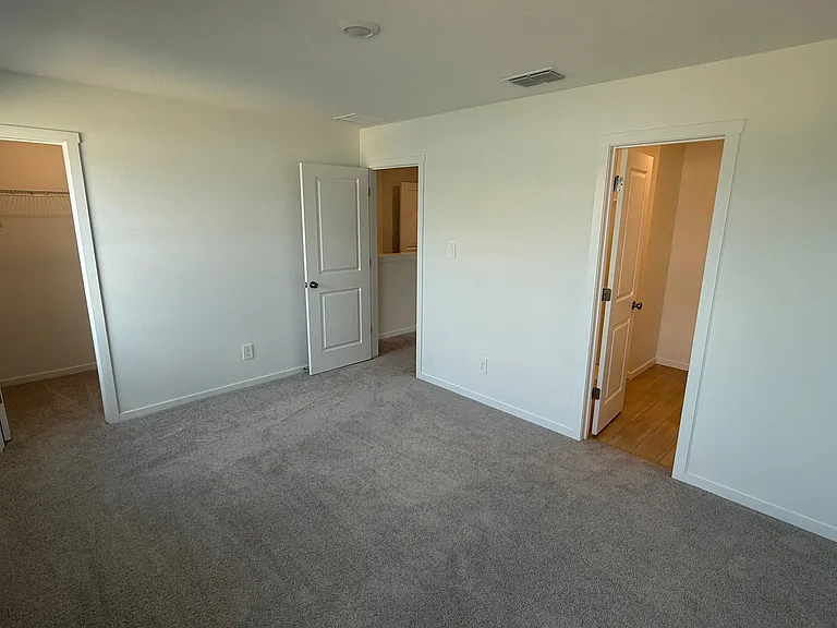837 Lynx St — Photo 16