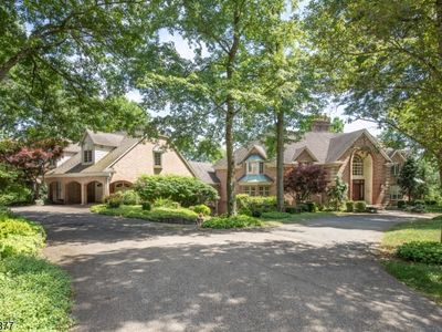 15 Canterbury Ct, Mendham, NJ, 07945