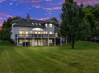7373 Donegal Dr, Onsted, MI
