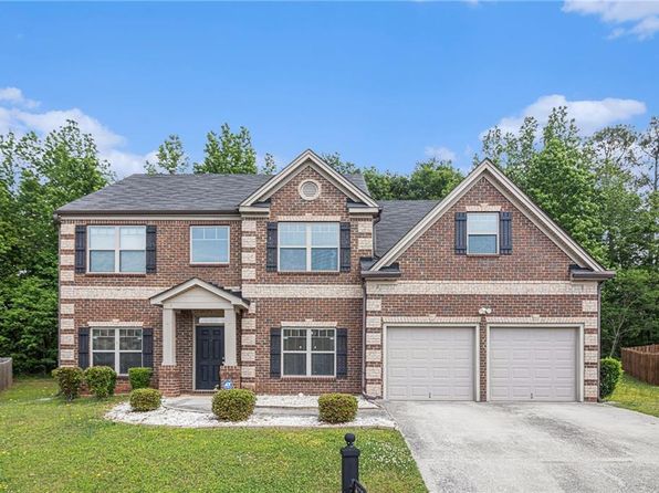 3225 Rex Ridge Dr, Rex, GA 30273