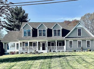 20 N Pasture Ln, Stratford, CT 06614