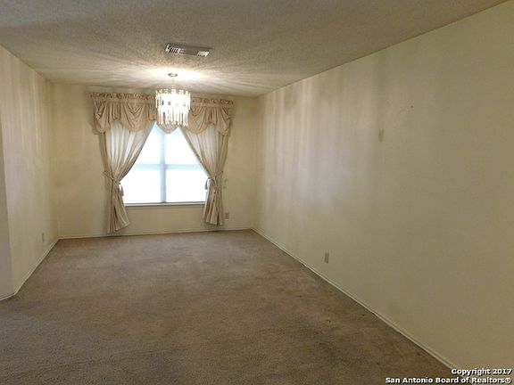3rd image of 6938 Benward Ln