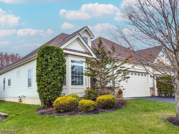 420 Edward St, Lopatcong Twp., NJ 08865