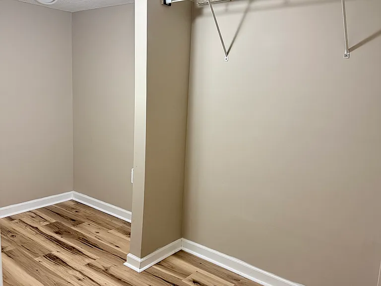 602 Blackburn Dr — Photo 22