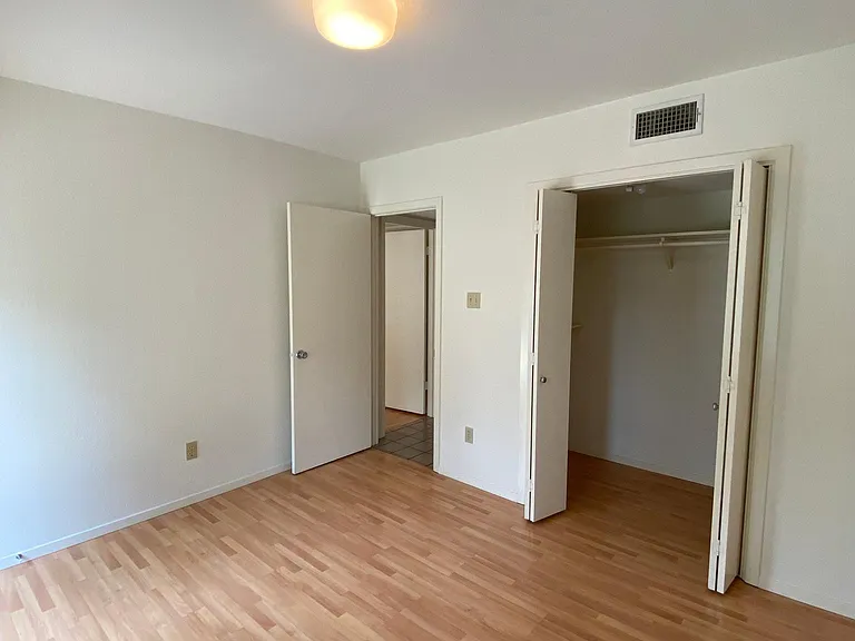 2308 Rundell Pl #B — Photo 8