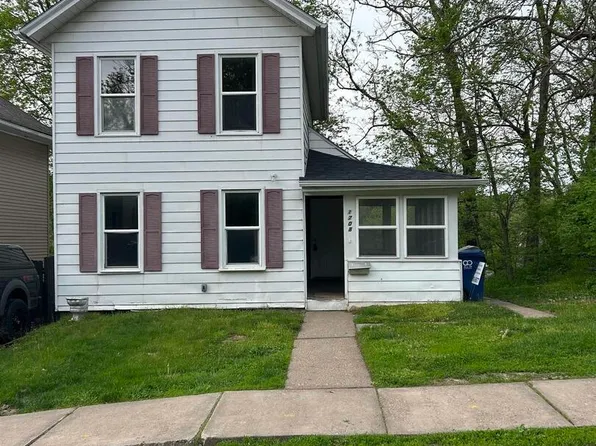1708 E 13th St, Davenport, IA 52803