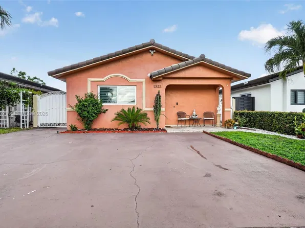 2427 W 70th Pl, Hialeah, FL 33016