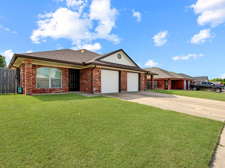 4303 Alleeta Dr, Killeen — Photo 18