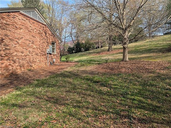 2nd image of 4661 Kinnamon Rd