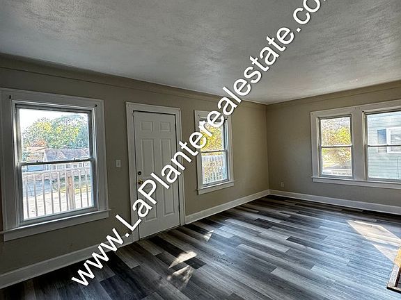 2nd image of 2224 W Sylvania Ave #2226