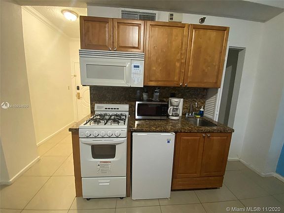 5th image of 101 N Ocean Dr APT 416