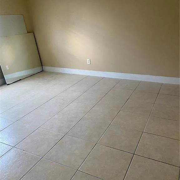 2702 Robin Ave S — Photo 8