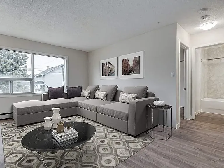 15 Darlington St E #15 — Photo 4