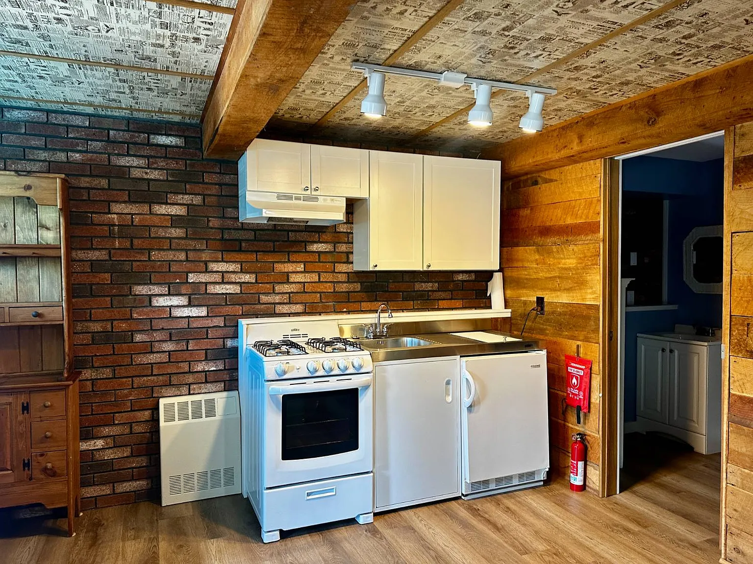 Studio, 1.0 bath, 450 sqft, $1,450 — Photo 3