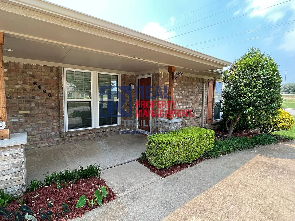 6400 Espana Dr