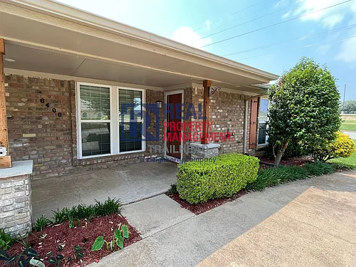 6400 Espana Dr Photo 1