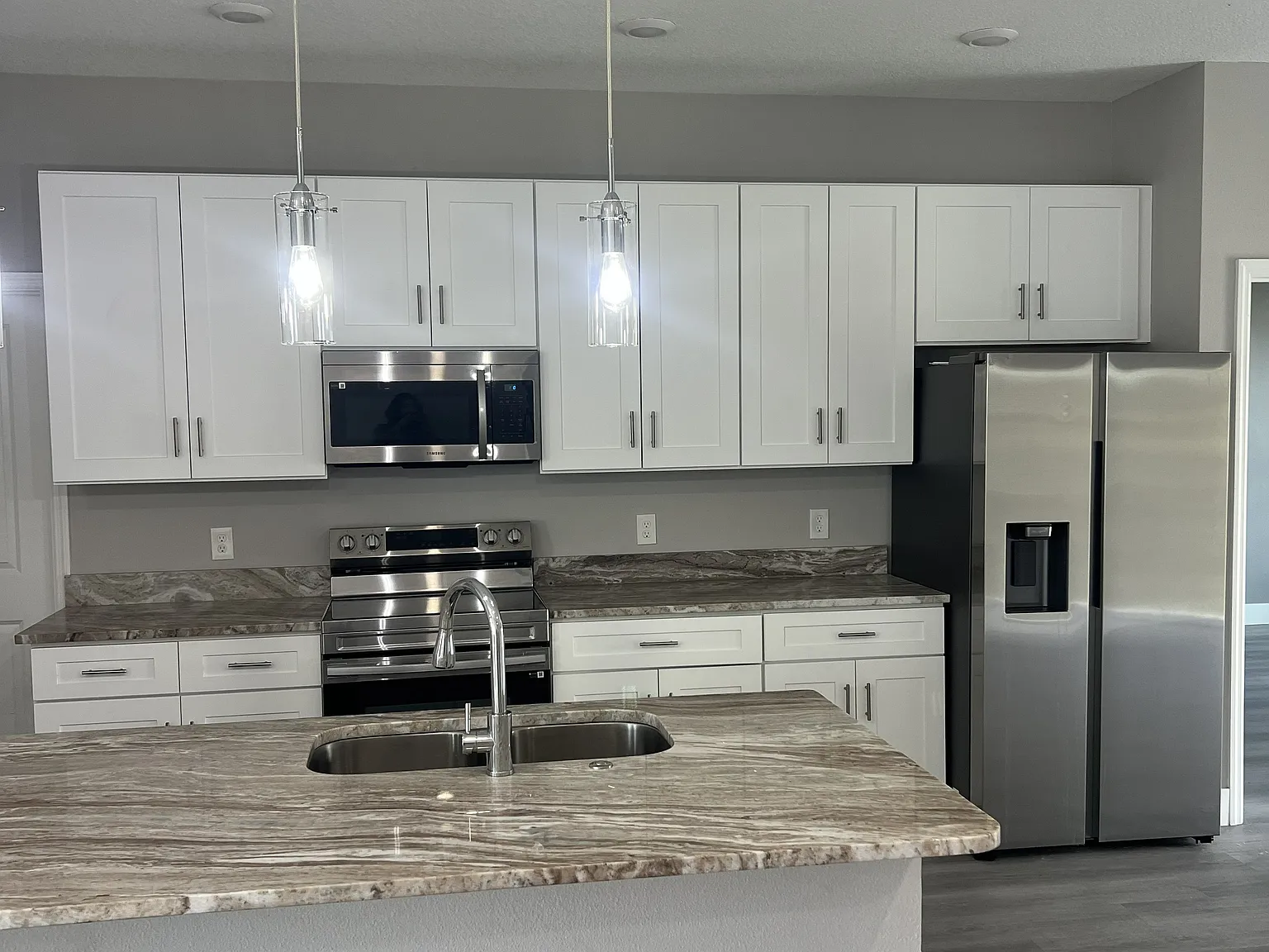 3 bed, 1500 sqft, $1,950 — Photo 4