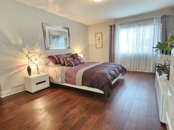 5th image of 9551 Arrowhead Dr #2F