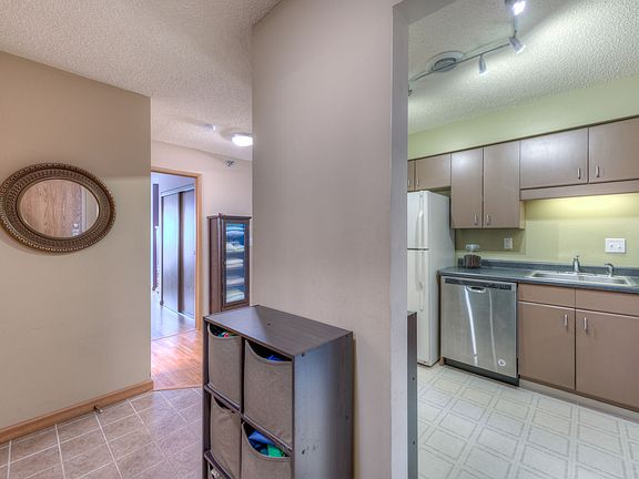 3rd image of 78 10th St E Unit 2606