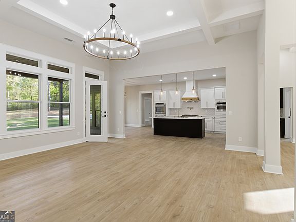 2nd image of 20 Jackson Ridge Dr