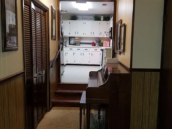 3rd image of 6511 Forrest Oak Dr