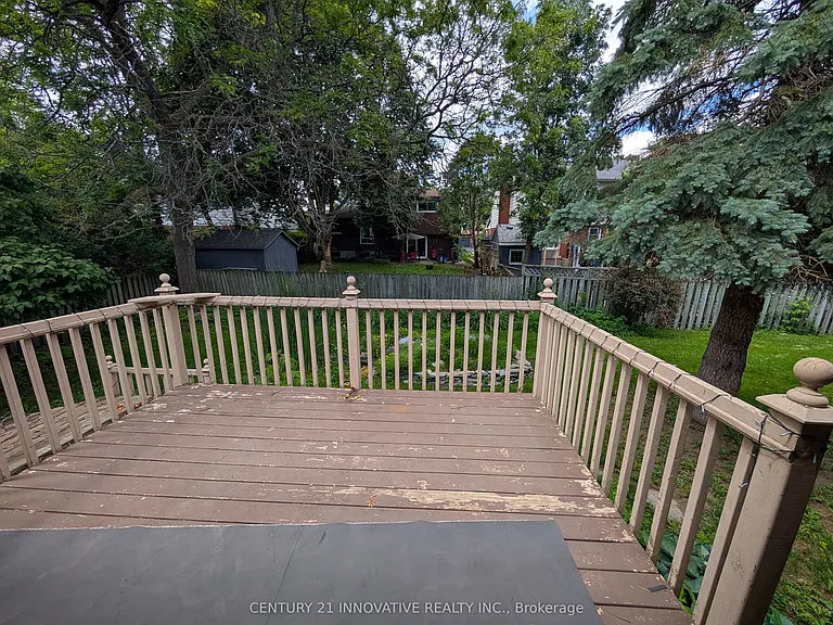 12 Kingsway Ct — Photo 24