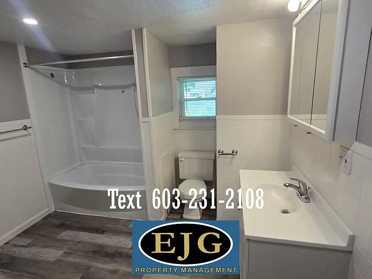 24 Crescent St #4D — Photo 33