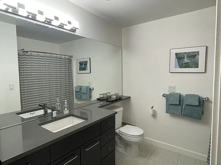 1410 E Pine St #115 — Photo 10