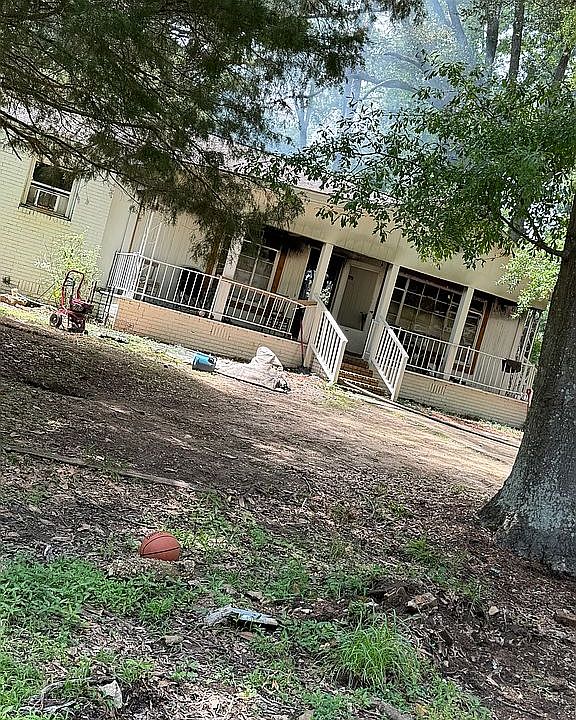 1st image of 257 Iris Ave
