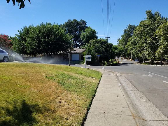 Street Scene Showing Proximity to Hagen Park entrance and ne