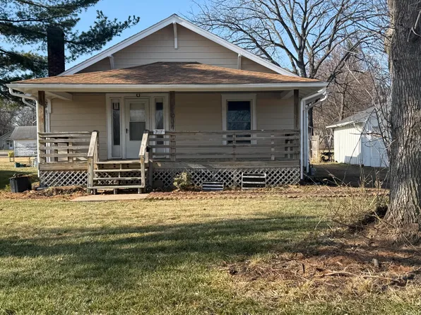 717 N Jefferson Ave, Marshall, MO 65340