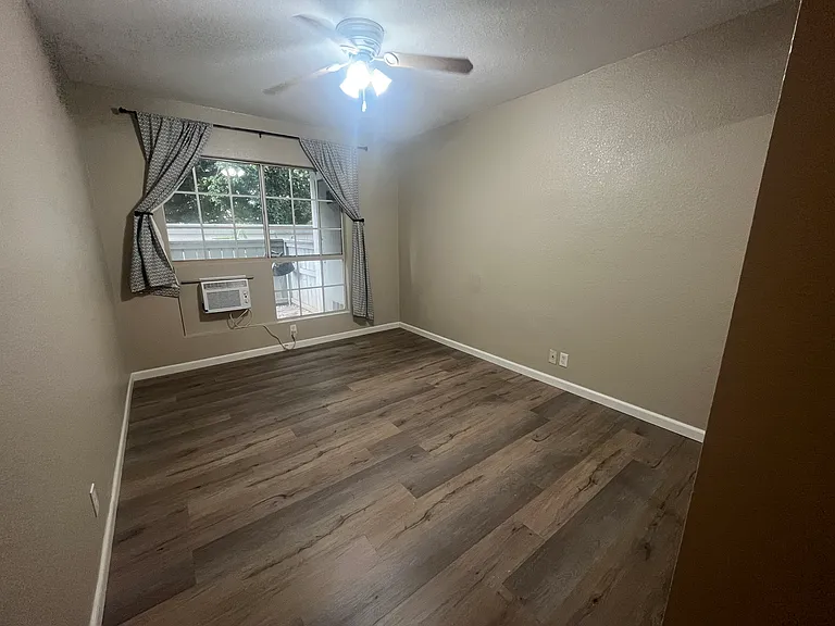 447 Mananai Pl #C — Photo 2