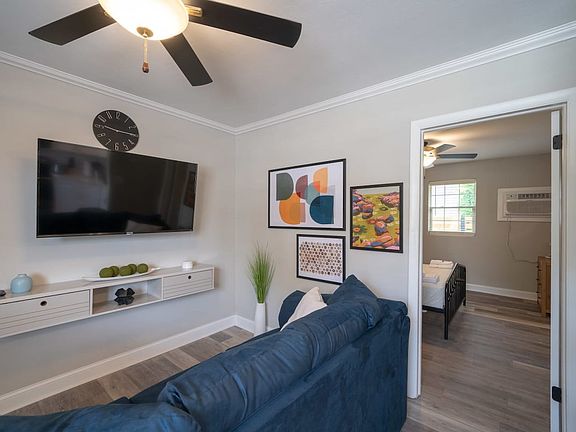 5th image of 3510 Pleasant Ave #1