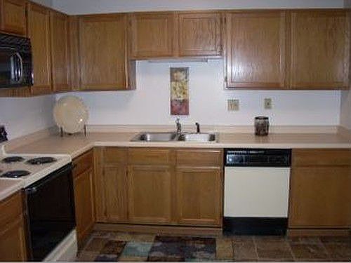 2nd image of 2755 Lexington Ave N