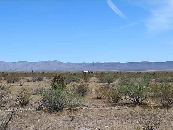 4th image of 3853 S Naco Rd