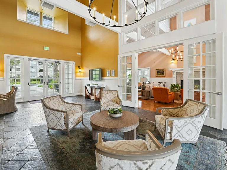 The Presidio Apartments — Photo 10