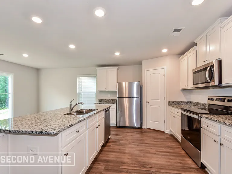 332 Sundew Rd — Photo 8