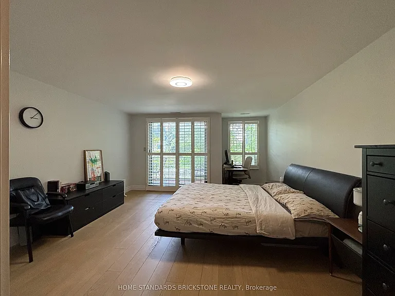 9 Greenbriar Rd #202 — Photo 5