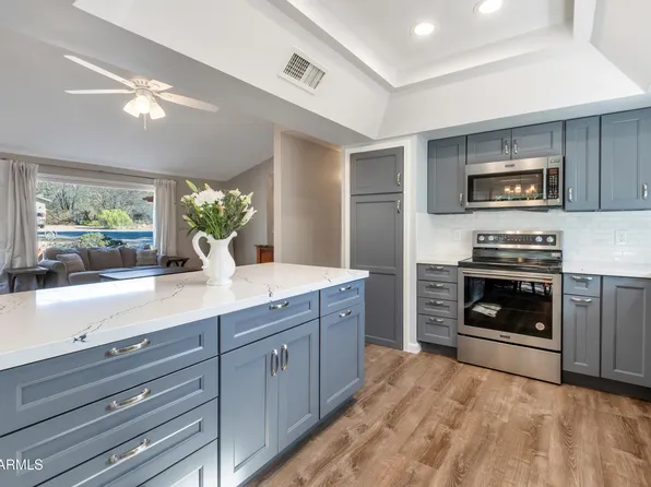 10 BROKEN LANCE Circle, Sedona, AZ 86351