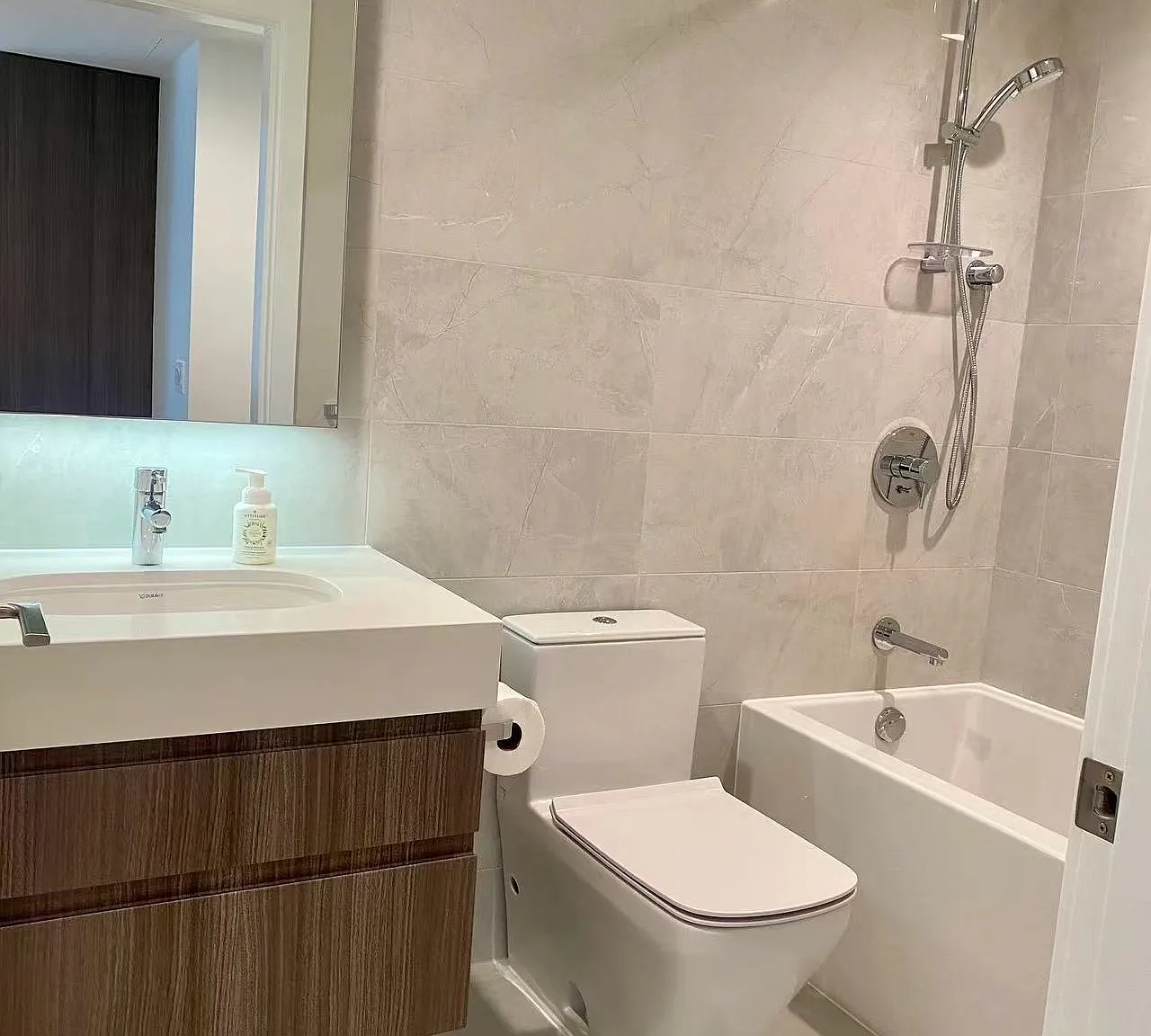 1 bed, 516 sqft, $2,400 — Photo 4