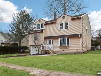 162 Stuyvesant Rd, Teaneck, NJ, 07666