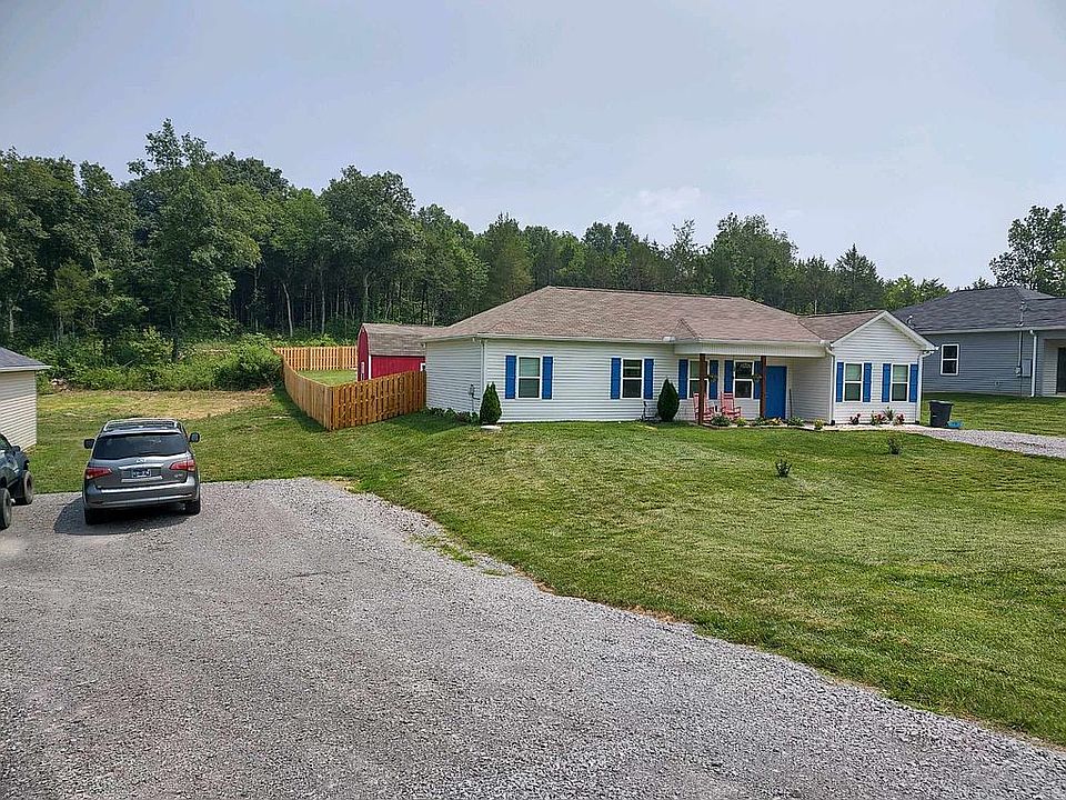 2nd image of 425 E Main St