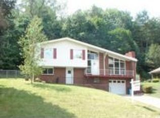 448 Willow Crossing Rd, Greensburg, PA 15601