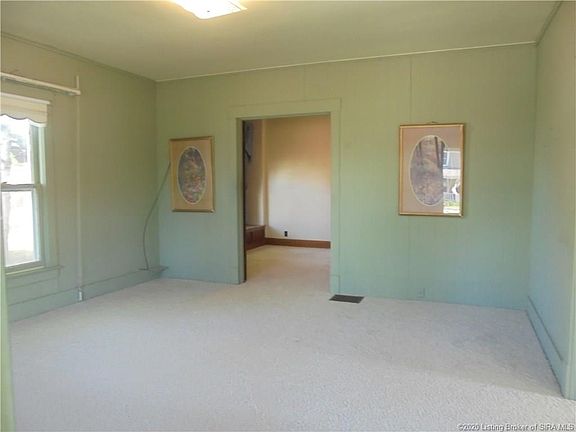 4th image of 506 W Market St