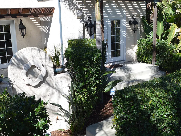 1203 S Rimpau Blvd — Photo 104
